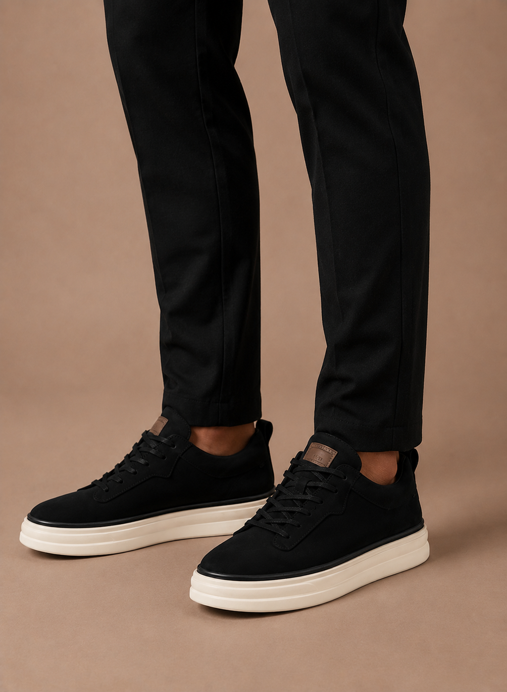 Nette sneakers heren, achteraanzicht – Estrani